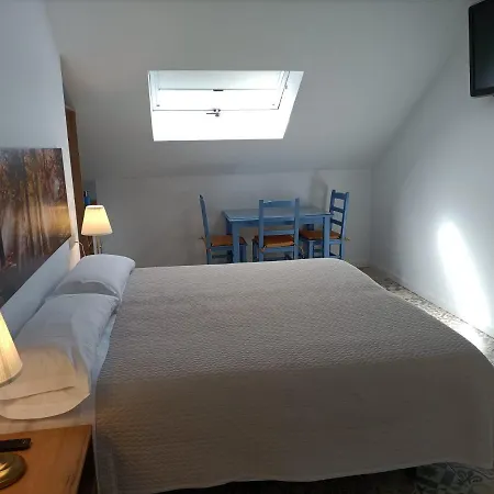 Hostal Las Encinas Villaviciosa de Odón Zewnętrze zdjęcie